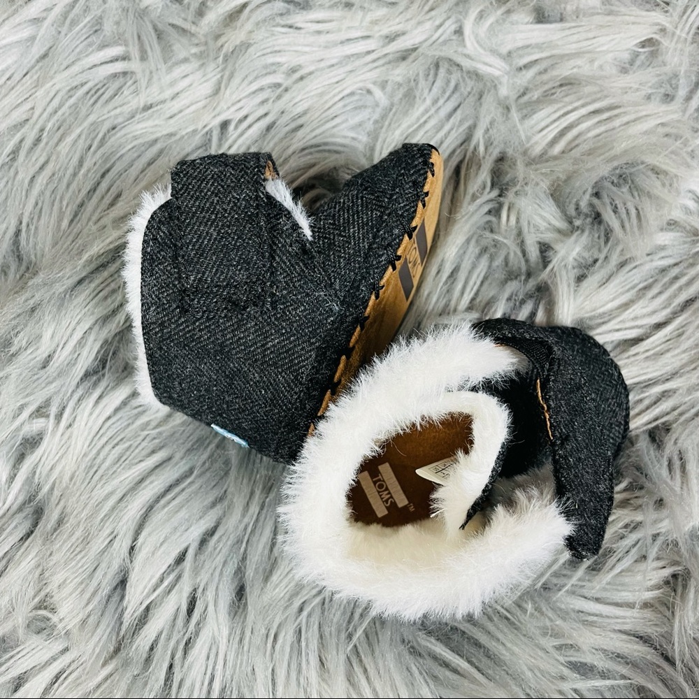 TOMS herringbone fleece lined baby boots